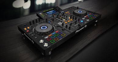 Recensione e prezzi della console Pioneer XDJ RX2